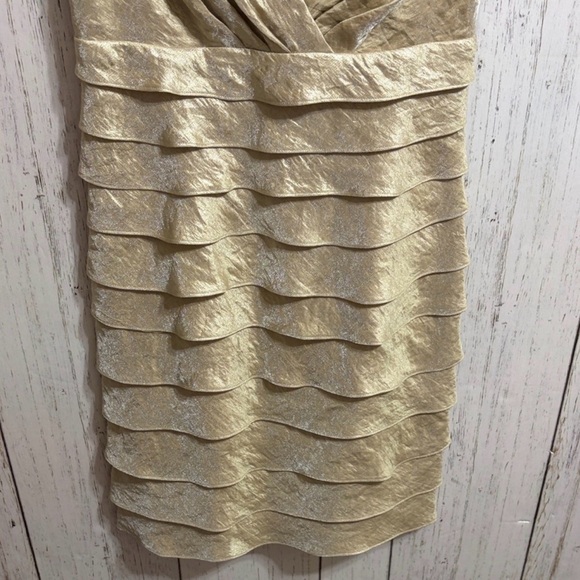 London Times Gold Layered Mini Dress
Size 8 - Picture 5 of 11